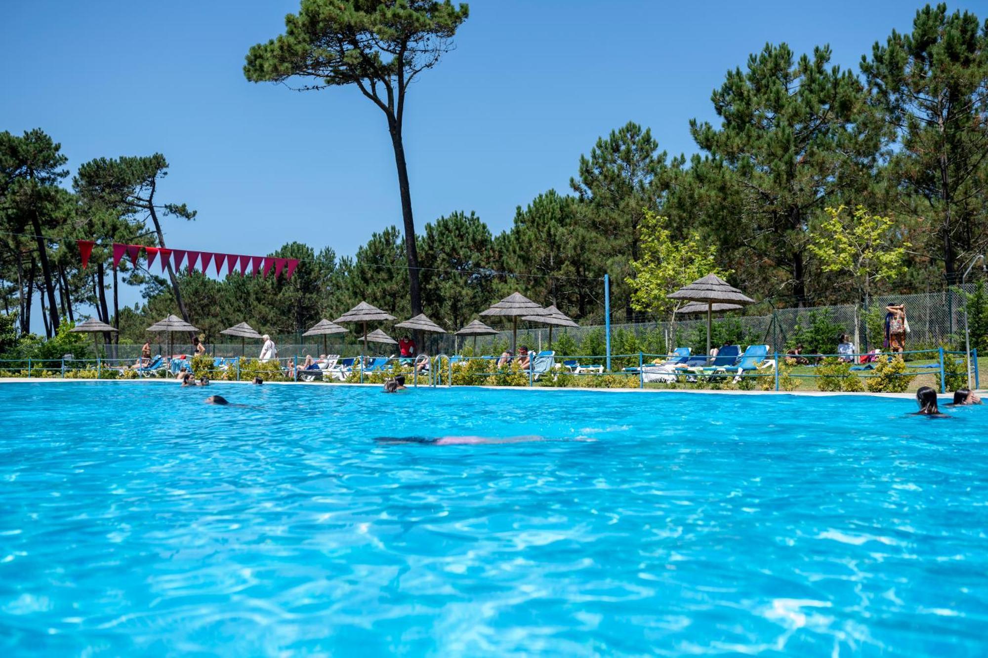 Отель Parque De Campismo Orbitur Сан-Педру-де-Моэл Экстерьер фото
