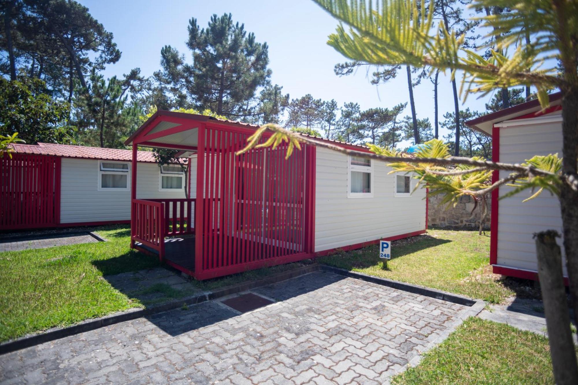 Отель Parque De Campismo Orbitur Сан-Педру-де-Моэл Экстерьер фото
