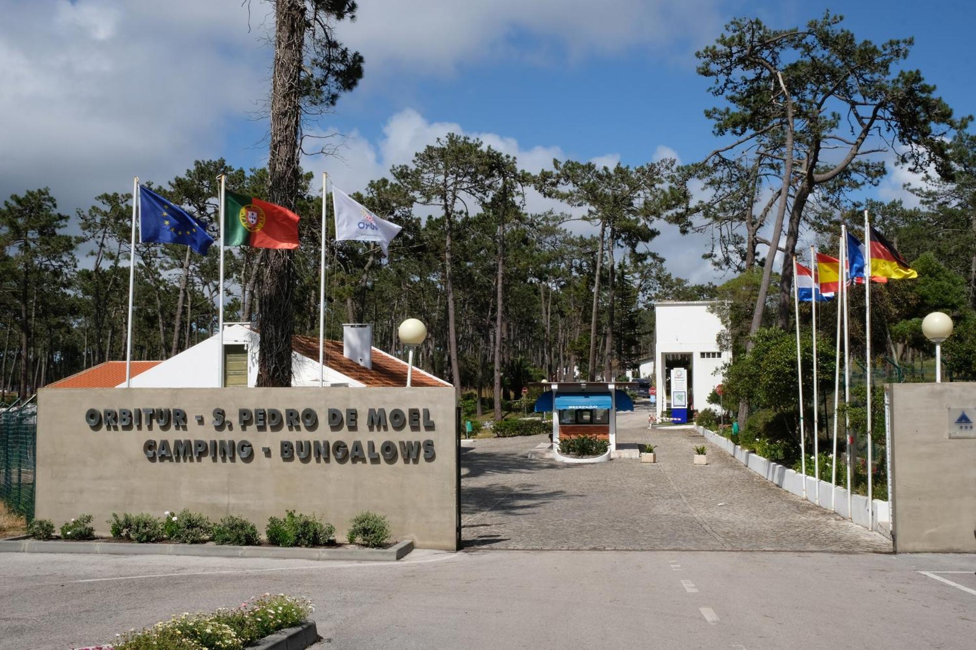 Отель Parque De Campismo Orbitur Сан-Педру-де-Моэл Экстерьер фото