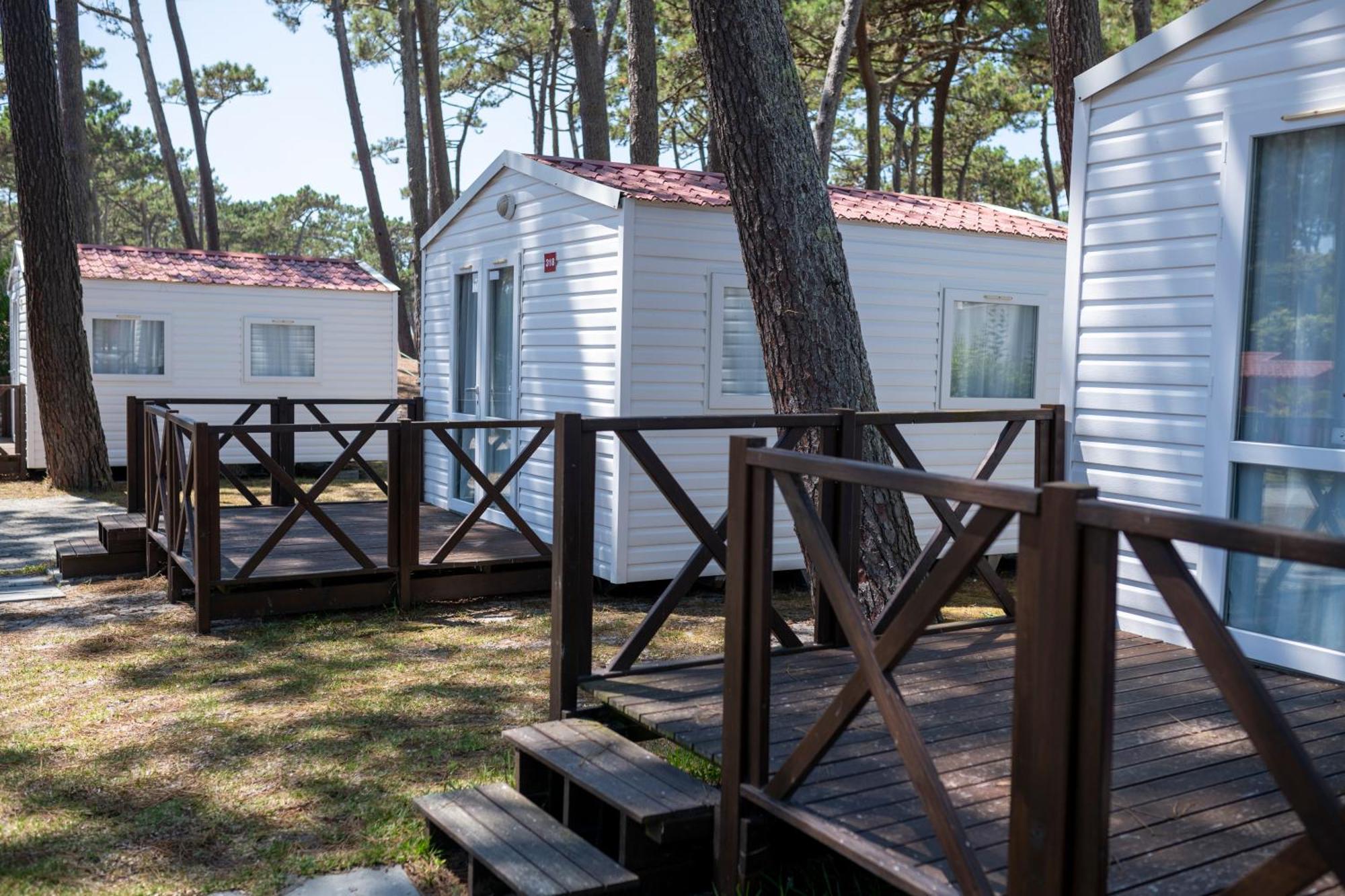 Отель Parque De Campismo Orbitur Сан-Педру-де-Моэл Экстерьер фото
