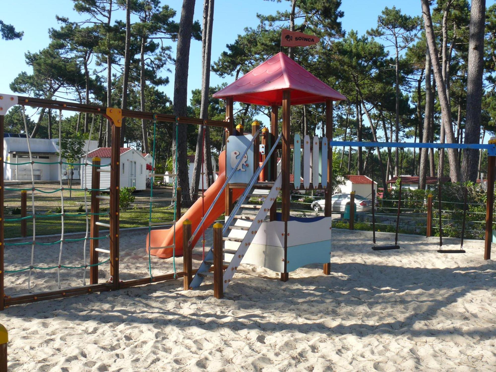 Отель Parque De Campismo Orbitur Сан-Педру-де-Моэл Экстерьер фото