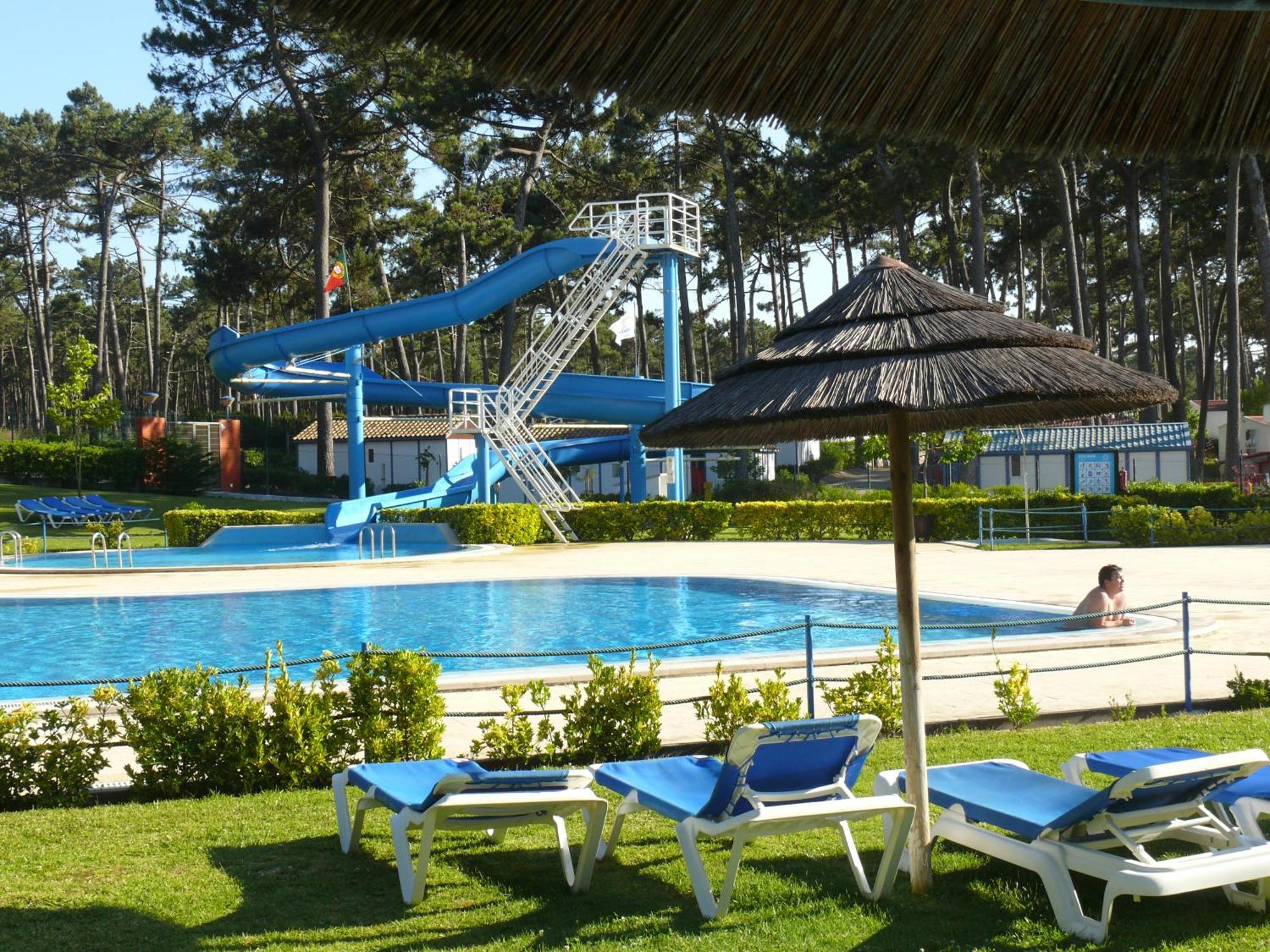 Отель Parque De Campismo Orbitur Сан-Педру-де-Моэл Экстерьер фото